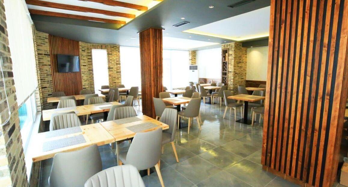 Hotel Rean Golem (Tirana) Exterior foto